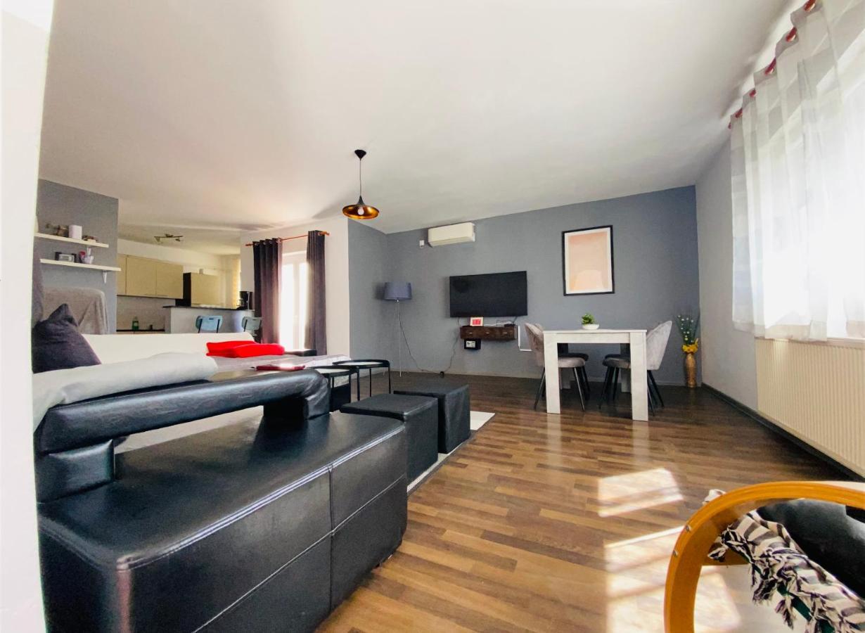 Apartment Zvecaj Ðakovo Eksteriør bilde
