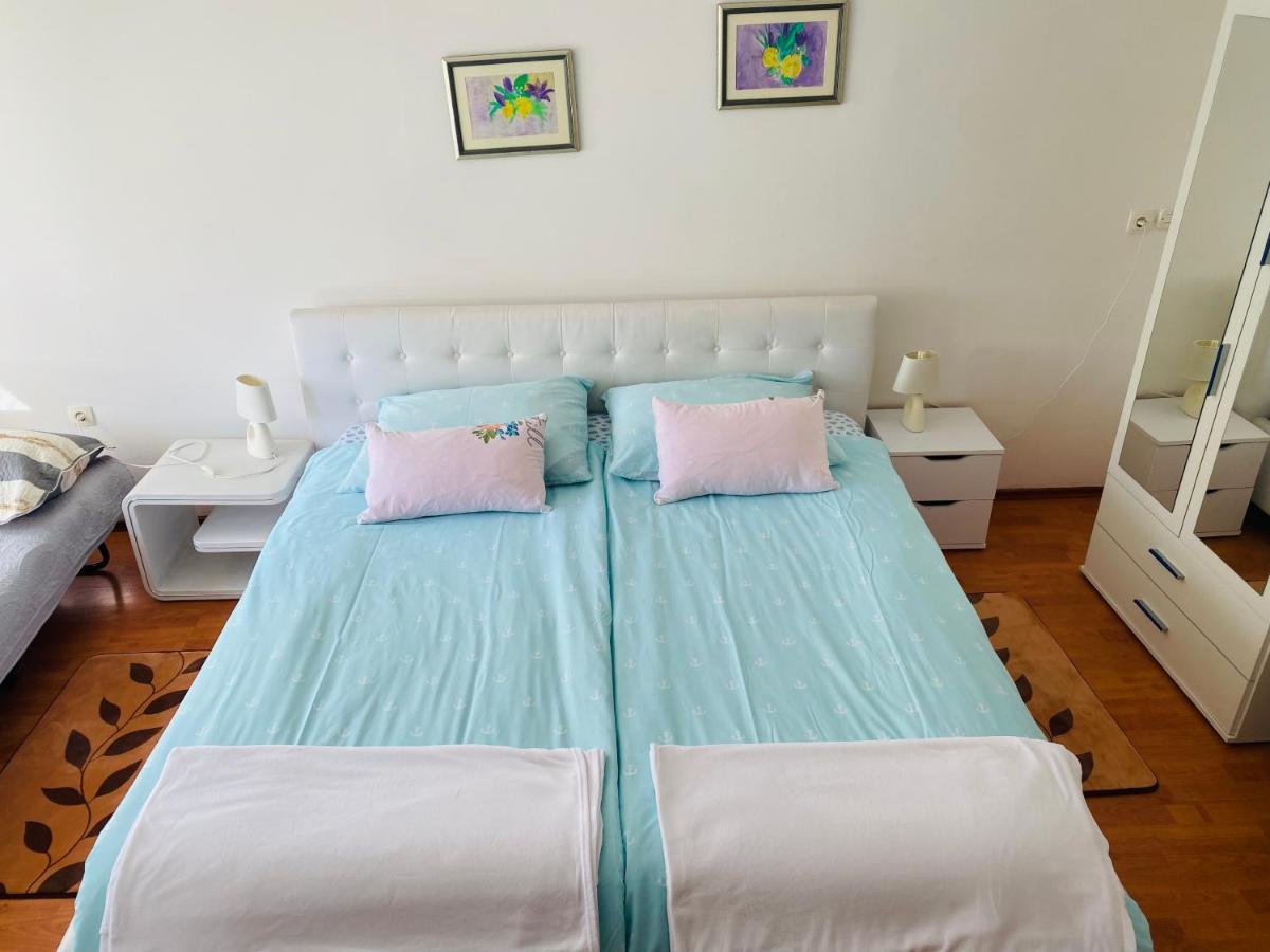 Apartment Zvecaj Ðakovo Eksteriør bilde